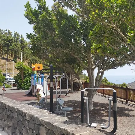 Casa El Nisperero Holiday home